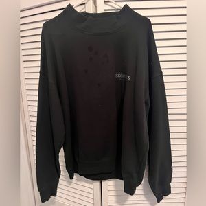 Black essentials sweater!!